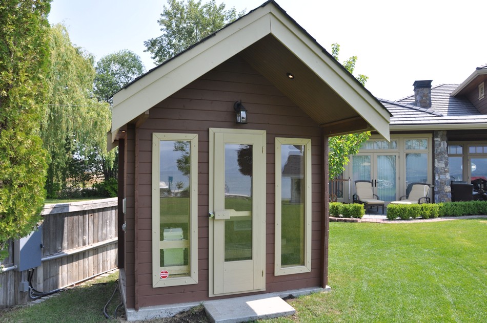 Custom outside sauna built by bavariancottages.com